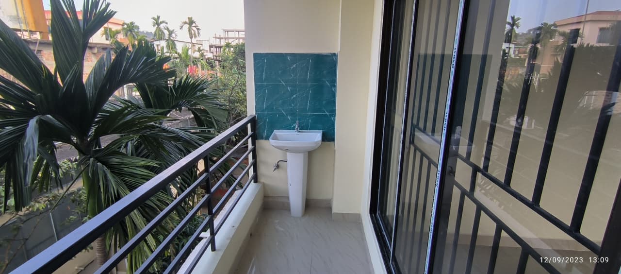 Unfurnished 3bhk in Kahilipara Main Road, Jatia, Kahilipara, Guwahati, Assam, India for Rent